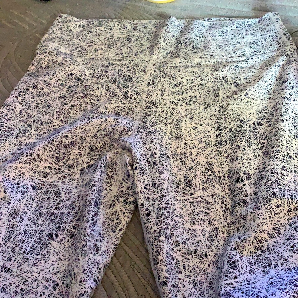 NWT Fabletics high waist leggings